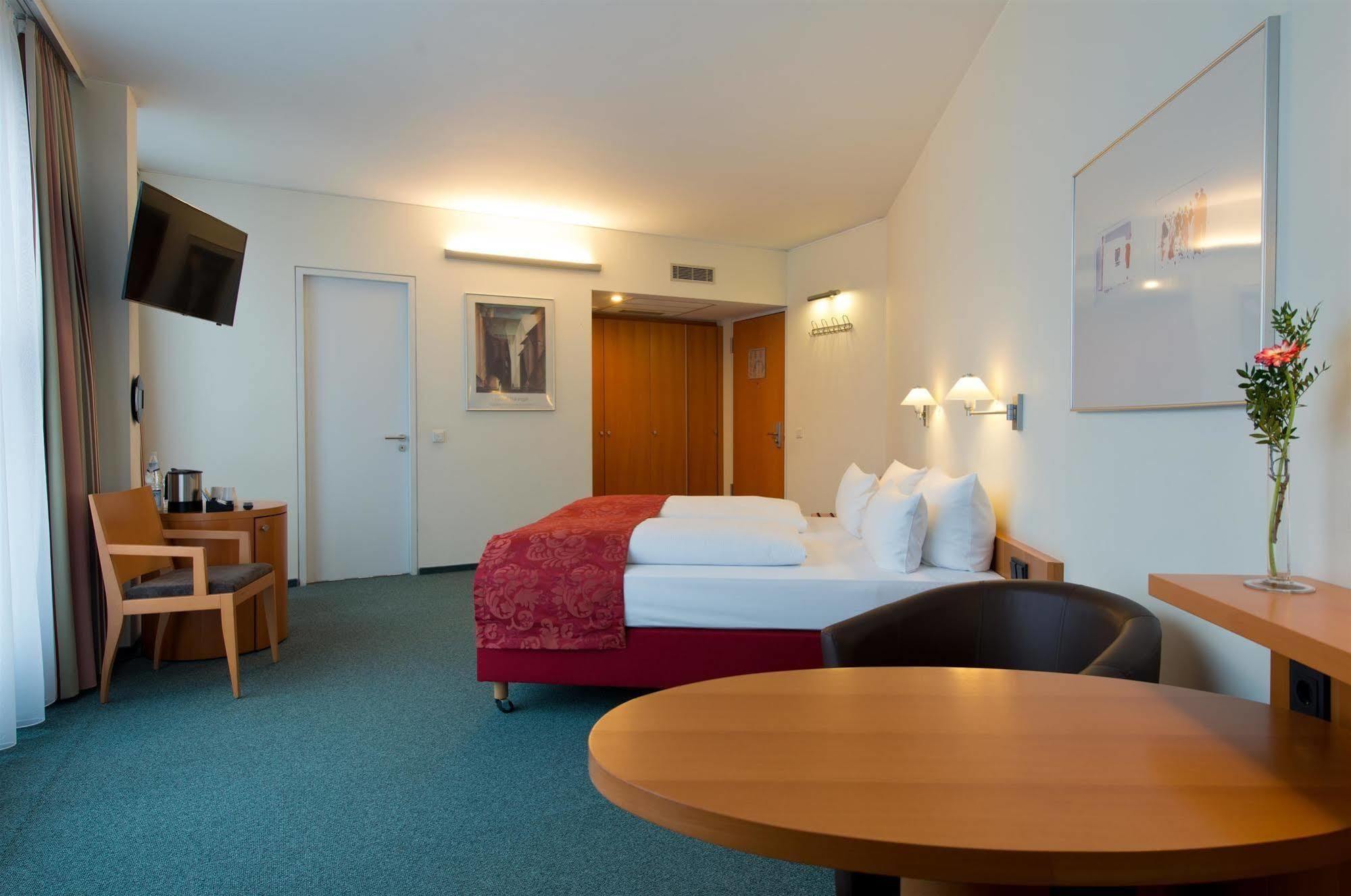 Hotel Am Borsigturm Berlin Exterior foto